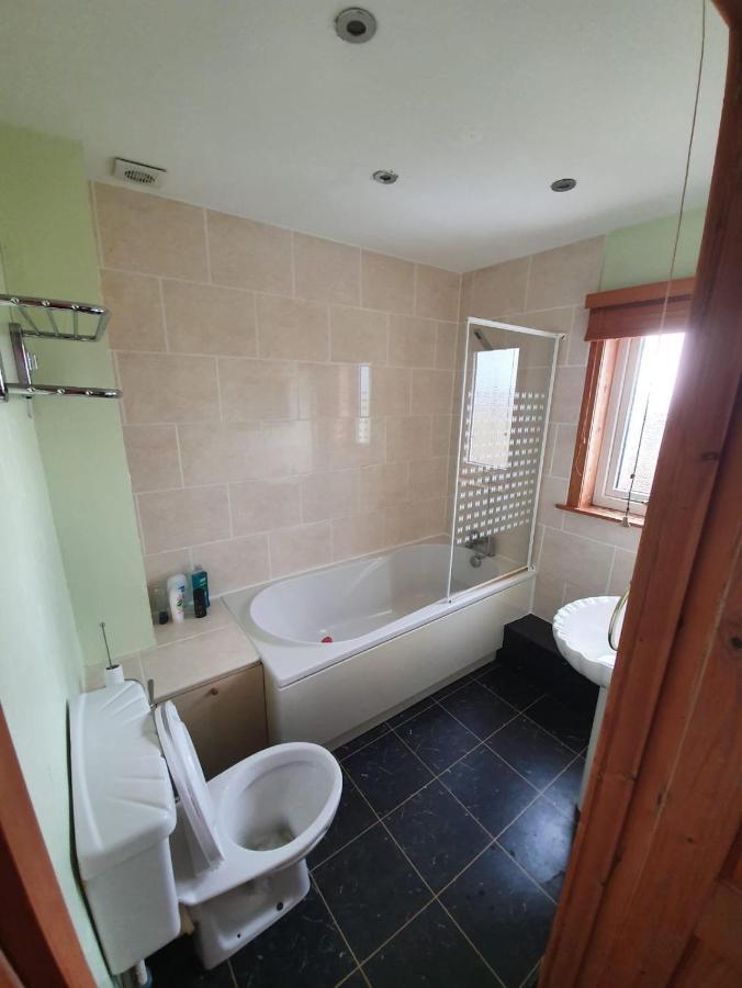 Taigh Nam Piobaireach Apartment Balivanich Ngoại thất bức ảnh